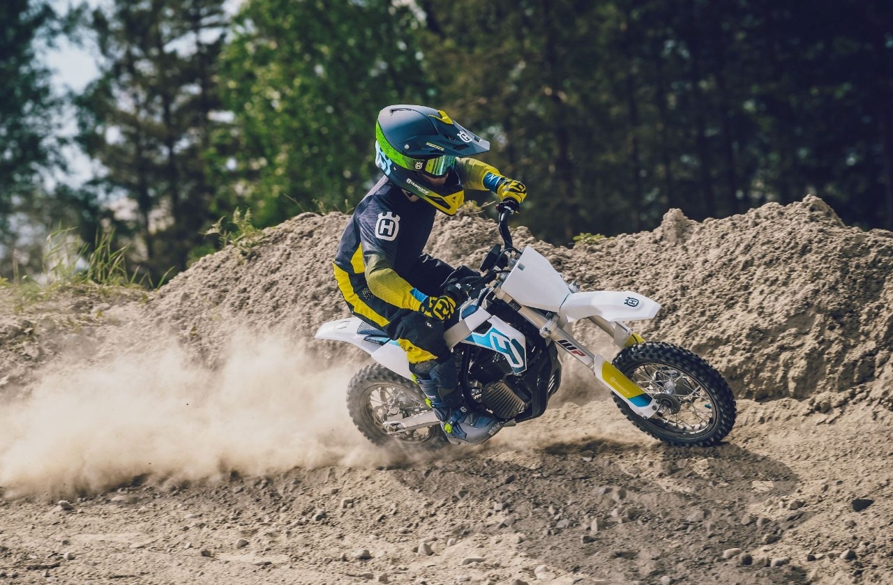 Husqvarna lancia la sua prima minicross elettrica